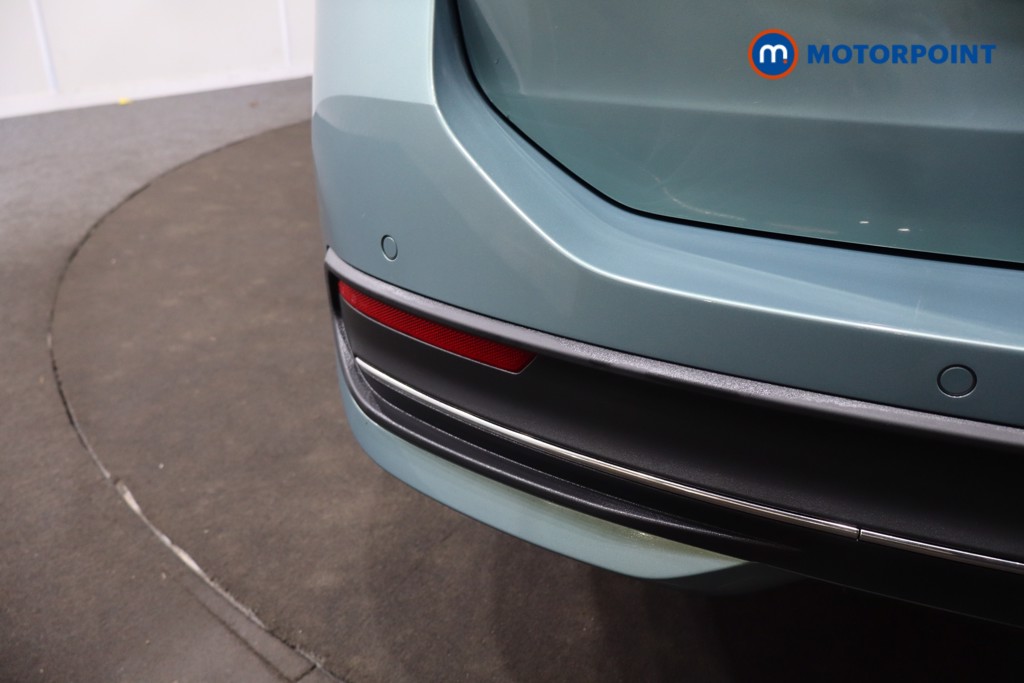 Volkswagen Passat Life Automatic Petrol Plug-In Hybrid Estate - Stock Number (1611983) - 39th supplementary image