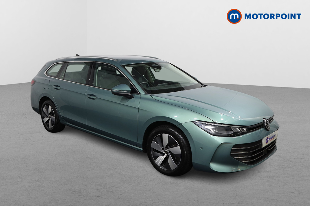 Volkswagen Passat Life Automatic Petrol Plug-In Hybrid Estate - Stock Number (1611983) - Drivers side front corner