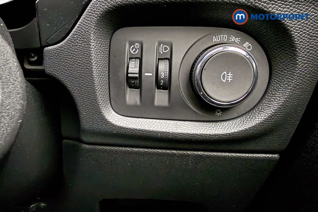 Vauxhall Corsa Design Manual Petrol Hatchback - Stock Number (1612020) - 16th supplementary image