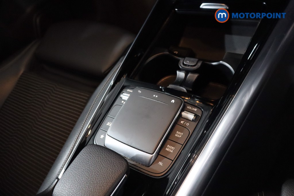 Mercedes-Benz B Class Sport Automatic Petrol Hatchback - Stock Number (1612055) - 20th supplementary image