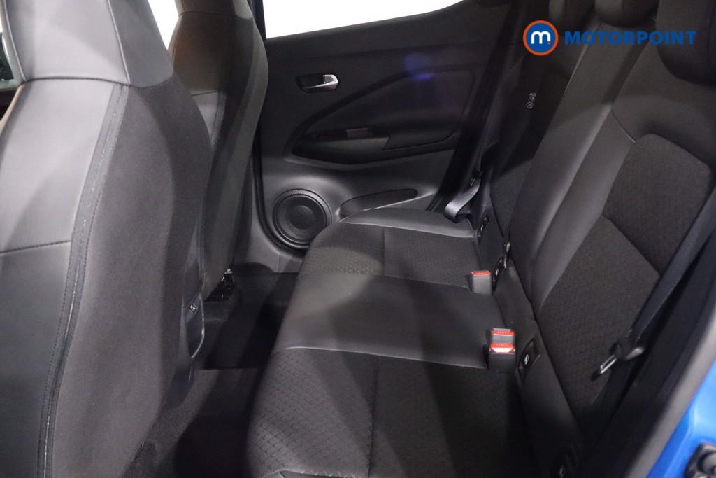 Nissan Juke N-Connecta Manual Petrol SUV - Stock Number (1612193) - 5th supplementary image