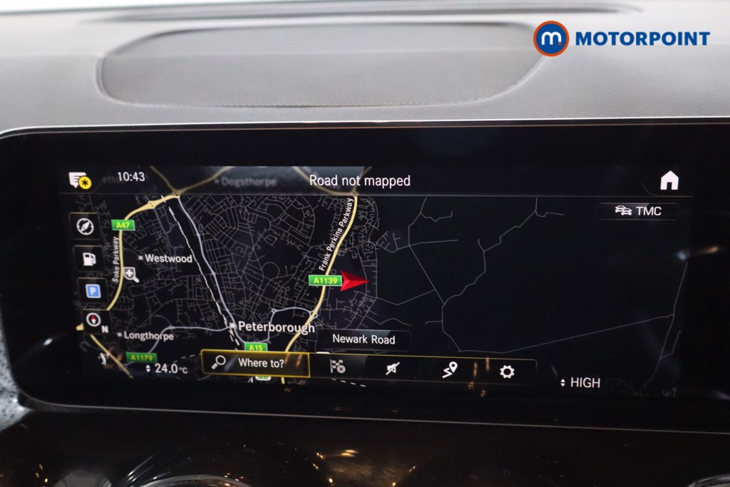 Mercedes-Benz GLB Amg Line Automatic Petrol SUV - Stock Number (1612195) - 2nd supplementary image