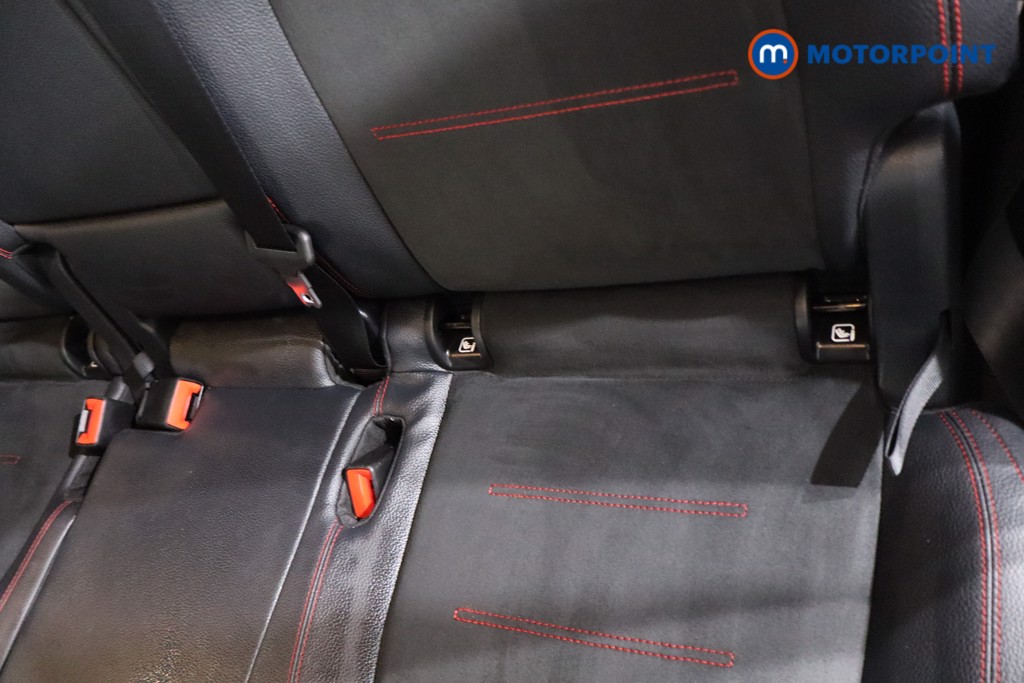 Mercedes-Benz GLB Amg Line Automatic Petrol SUV - Stock Number (1612195) - 26th supplementary image