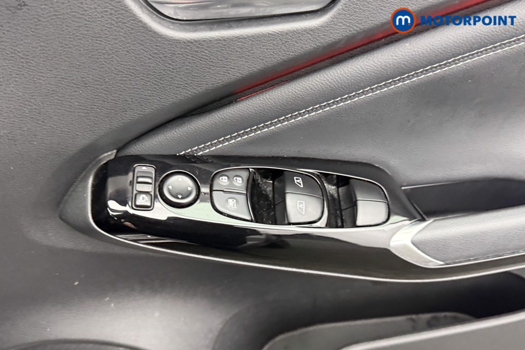 Nissan Juke Tekna Automatic Petrol SUV - Stock Number (1612228) - 16th supplementary image