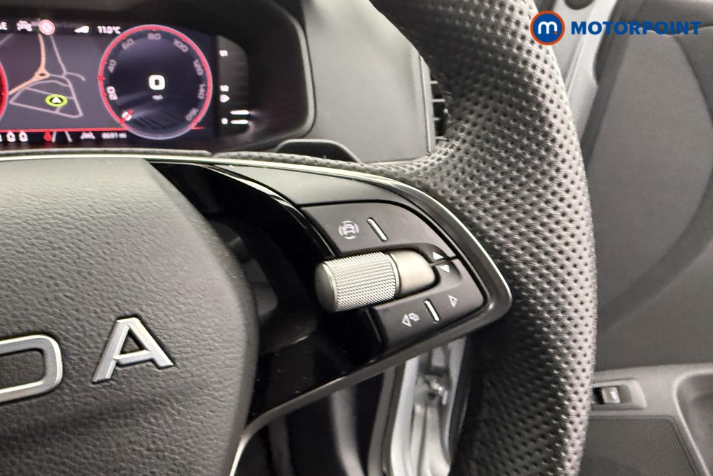 Skoda Karoq Sportline Edition Automatic Petrol SUV - Stock Number (1612770) - 15th supplementary image