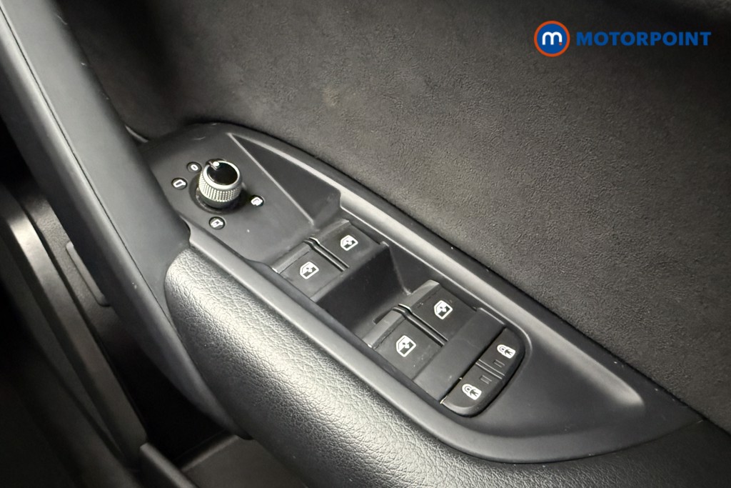 Audi Q5 S Line Automatic Petrol SUV - Stock Number (1598734) - 16th supplementary image