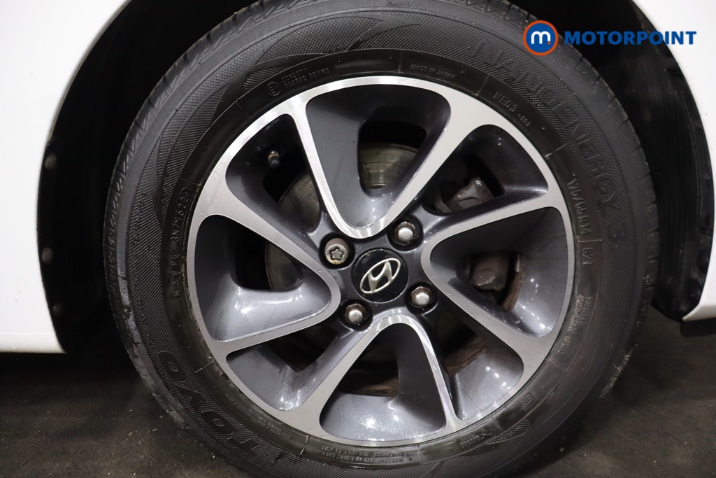 Hyundai I10 Premium Manual Petrol Hatchback - Stock Number (1601870) - 18th supplementary image