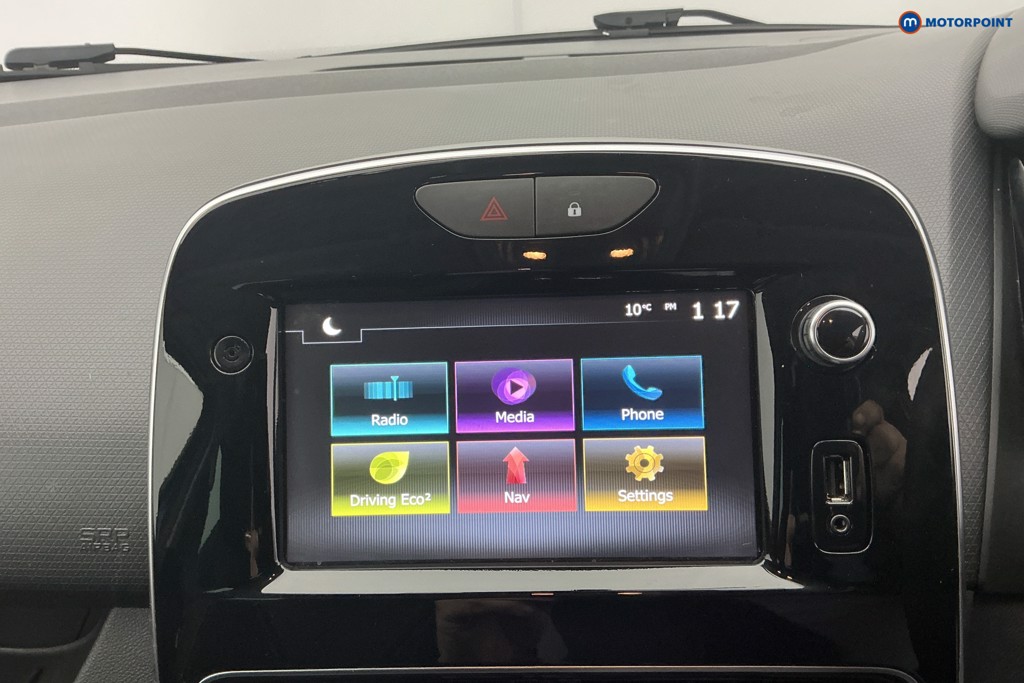 Renault Clio Iconic Manual Petrol Hatchback - Stock Number (1603405) - 2nd supplementary image