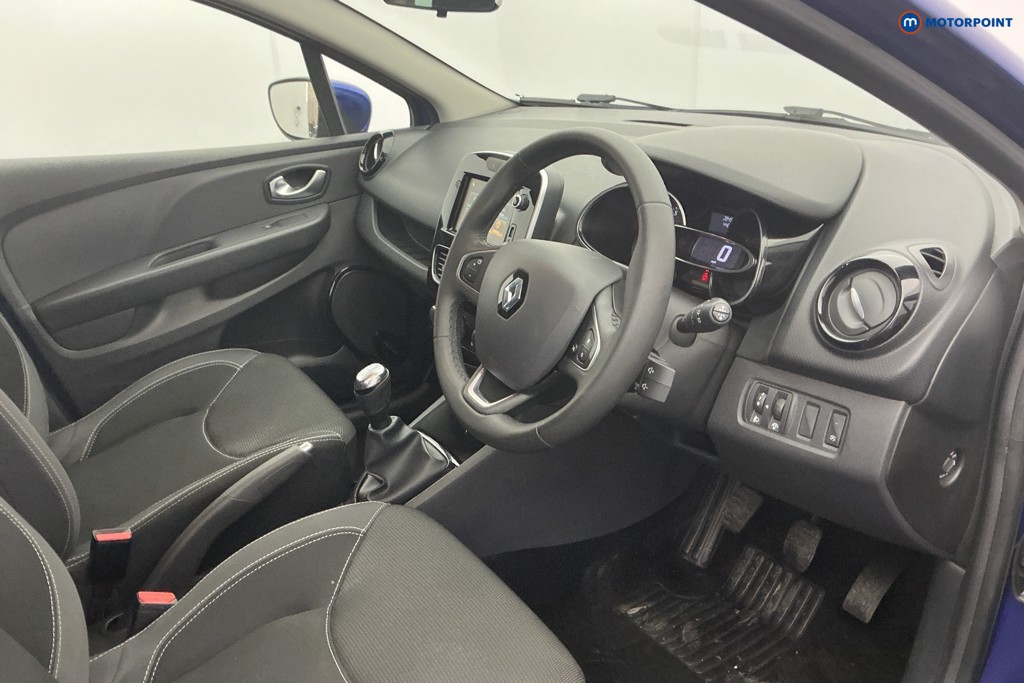 Renault Clio Iconic Manual Petrol Hatchback - Stock Number (1603405) - 9th supplementary image