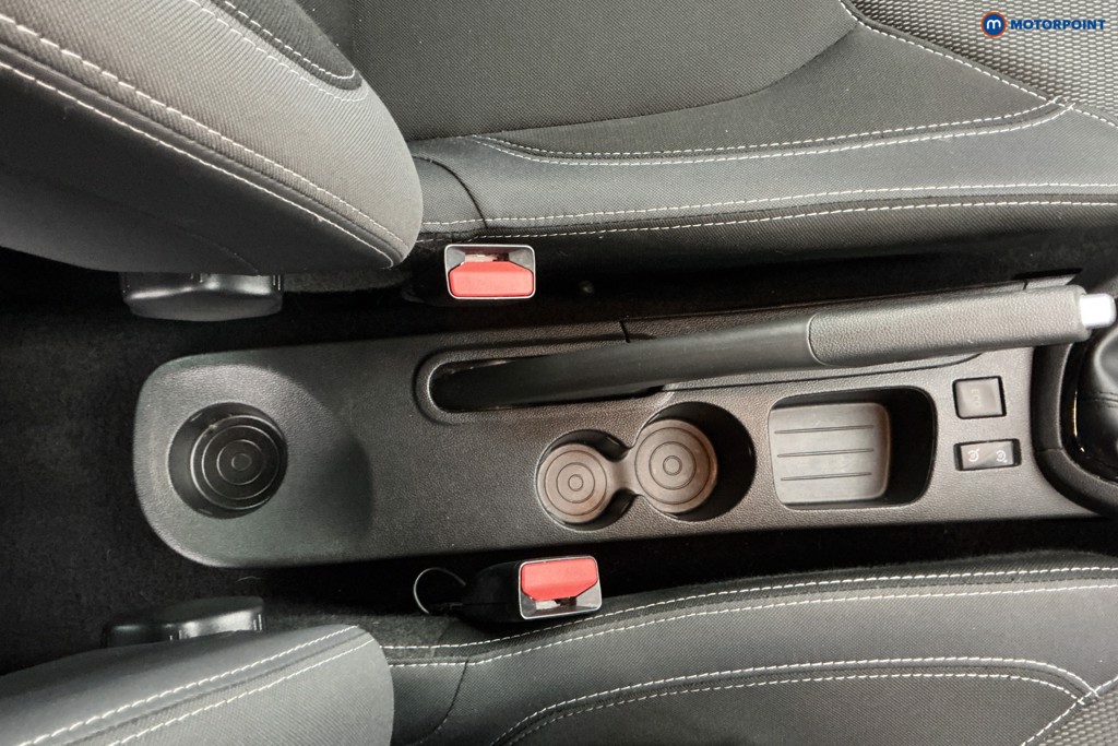 Renault Clio Iconic Manual Petrol Hatchback - Stock Number (1603405) - 16th supplementary image