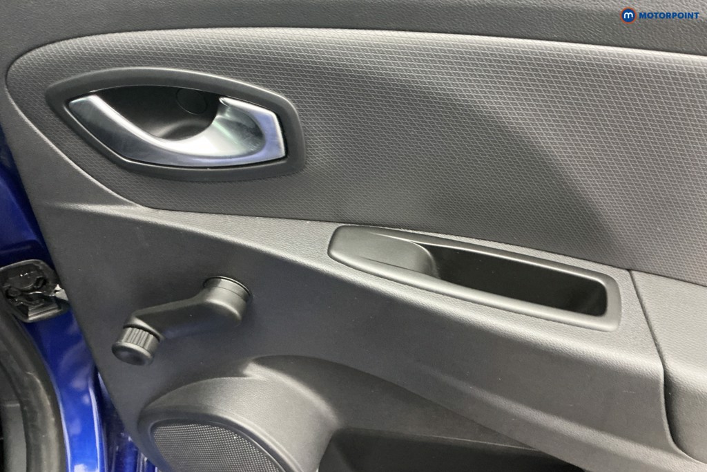 Renault Clio Iconic Manual Petrol Hatchback - Stock Number (1603405) - 27th supplementary image