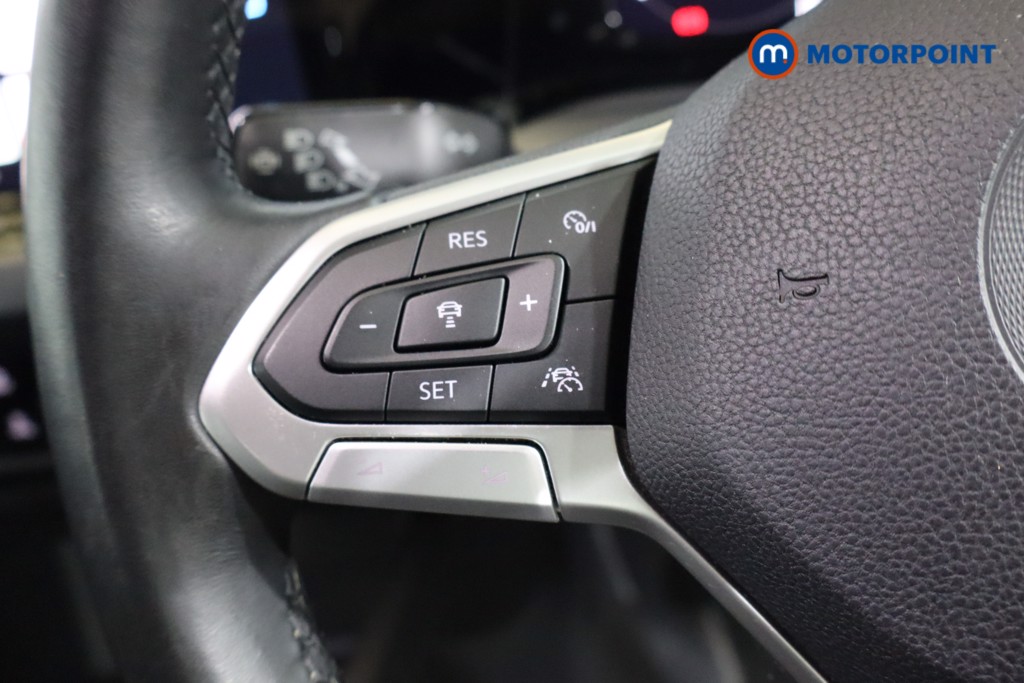Volkswagen Golf Style Manual Petrol Hatchback - Stock Number (1603749) - 4th supplementary image