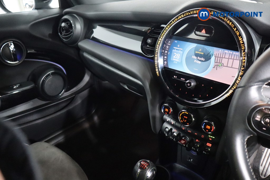 Mini Hatchback Cooper Sport Manual Petrol Hatchback - Stock Number (1603874) - 3rd supplementary image