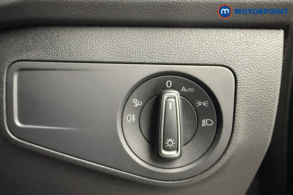 Volkswagen Tiguan R-Line Automatic Petrol SUV - Stock Number (1604786) - 17th supplementary image