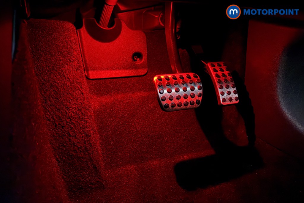 Mercedes-Benz GLB Amg Line Automatic Petrol SUV - Stock Number (1605507) - 17th supplementary image