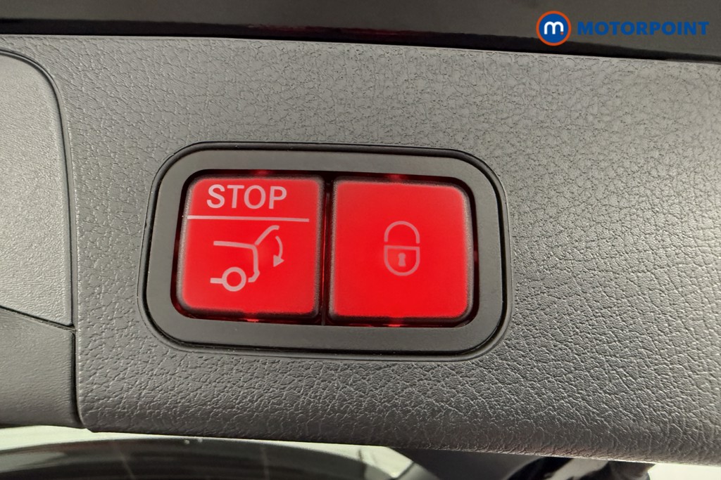 Mercedes-Benz GLB Amg Line Automatic Petrol SUV - Stock Number (1605507) - 31st supplementary image