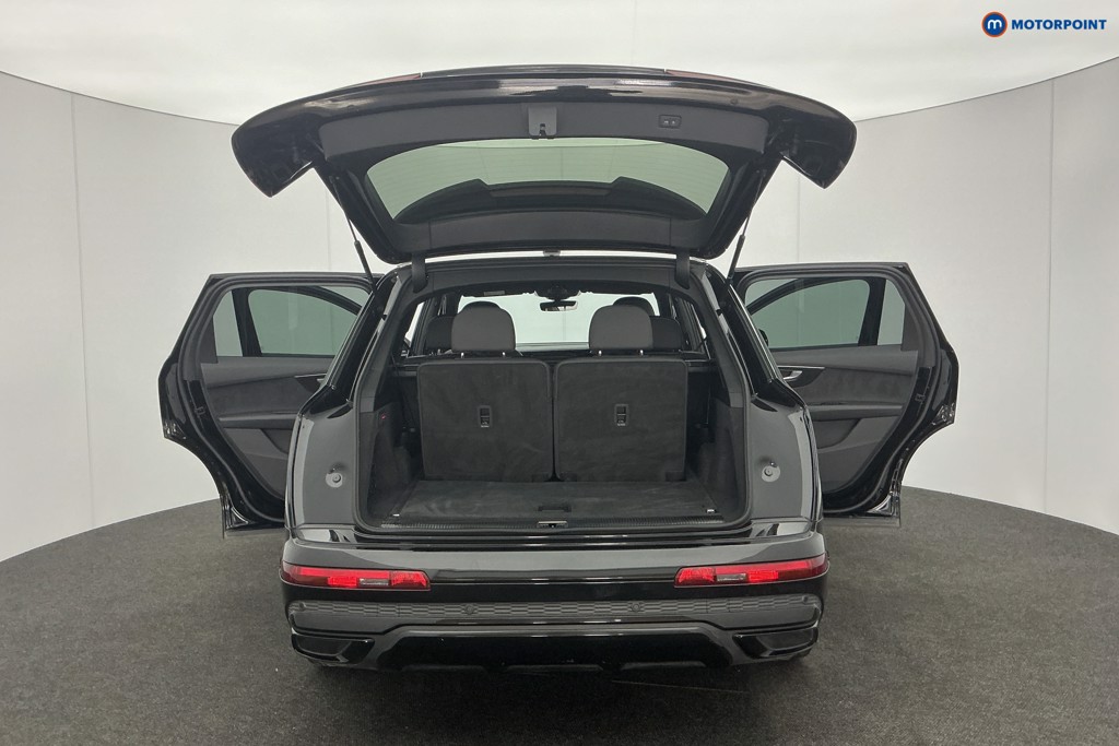 Audi Q7 Black Edition Automatic Diesel SUV - Stock Number (1607122) - 4th supplementary image