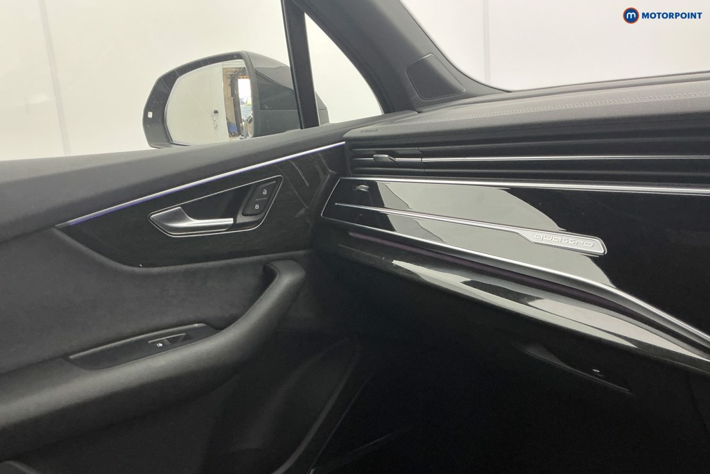 Audi Q7 Black Edition Automatic Diesel SUV - Stock Number (1607122) - 34th supplementary image