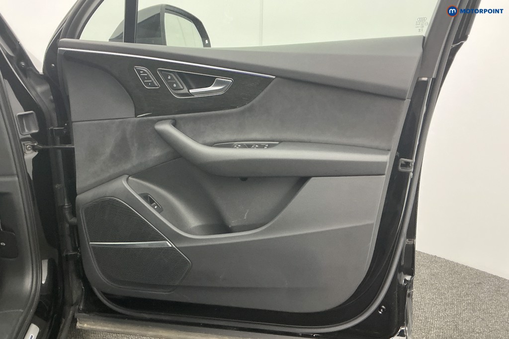 Audi Q7 Black Edition Automatic Diesel SUV - Stock Number (1607122) - 40th supplementary image