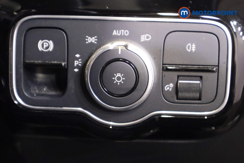 Mercedes-Benz A Class Amg Line Automatic Petrol Hatchback - Stock Number (1607232) - 18th supplementary image