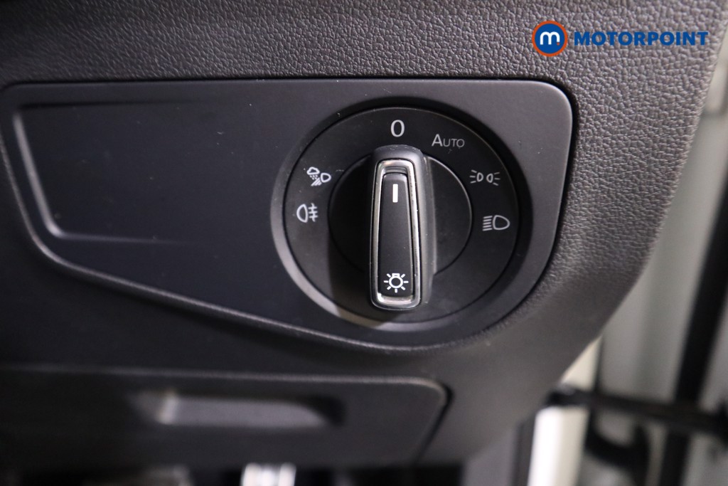 Volkswagen Tiguan R-Line Automatic Petrol SUV - Stock Number (1607655) - 11th supplementary image