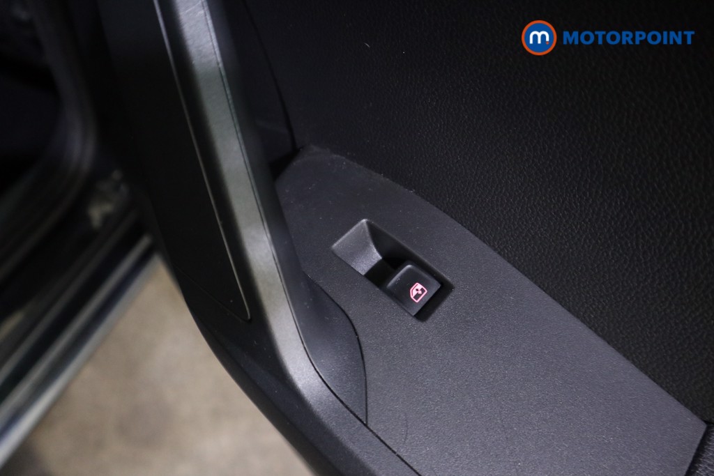 Seat Ibiza Xcellence Lux Manual Petrol Hatchback - Stock Number (1608200) - 16th supplementary image