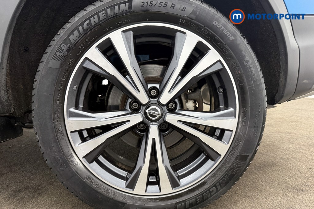 Nissan Qashqai N-Connecta Manual Petrol SUV - Stock Number (1609004) - 13th supplementary image