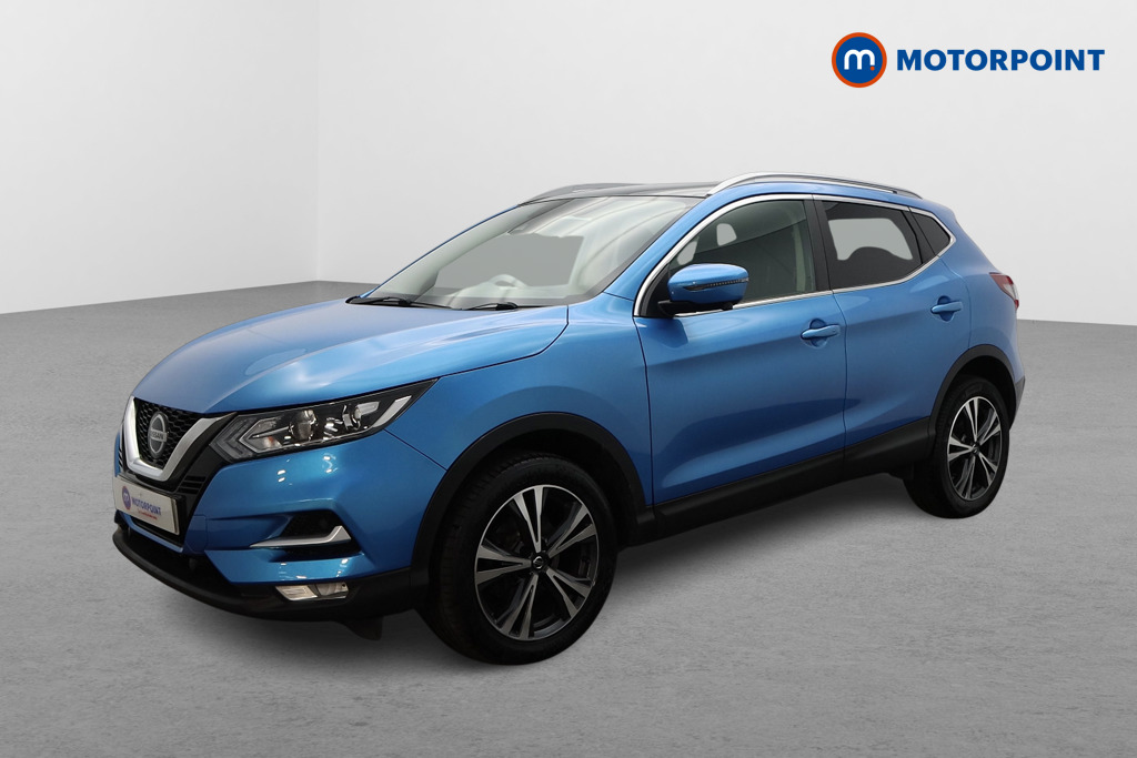 Nissan Qashqai N-Connecta Manual Petrol SUV - Stock Number (1609004) - Passenger side front corner