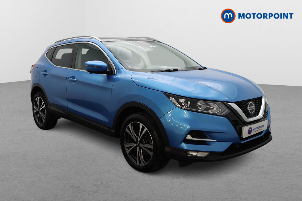 Nissan Qashqai N-Connecta Manual Petrol SUV - Stock Number (1609004) - Drivers side front corner