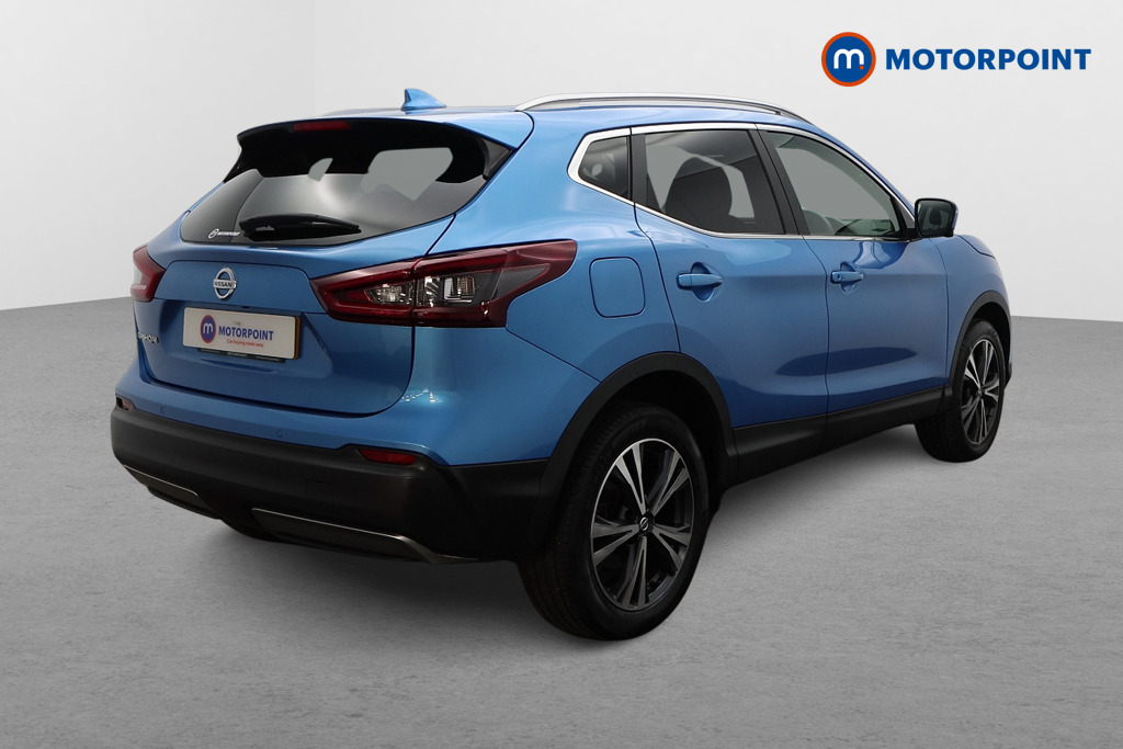 Nissan Qashqai N-Connecta Manual Petrol SUV - Stock Number (1609004) - Drivers side rear corner