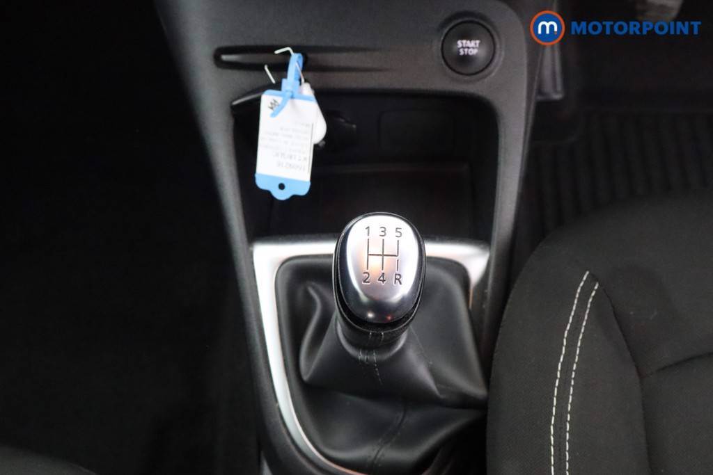 Renault Captur Iconic Manual Petrol SUV - Stock Number (1609216) - 3rd supplementary image
