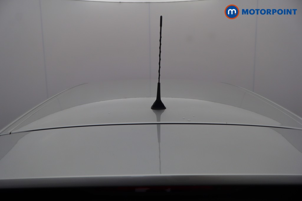 Renault Captur Iconic Manual Petrol SUV - Stock Number (1609216) - 33rd supplementary image