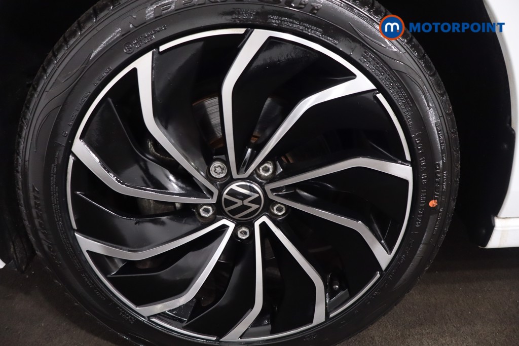 Volkswagen Golf Style Edition Manual Petrol Hatchback - Stock Number (1609692) - 12th supplementary image