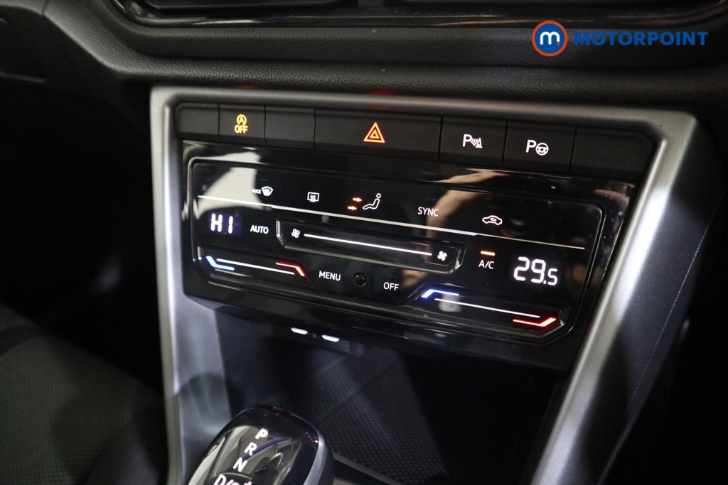 Volkswagen T-Roc Life Automatic Petrol SUV - Stock Number (1610276) - 7th supplementary image