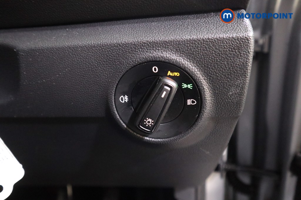 Volkswagen T-Roc Life Automatic Petrol SUV - Stock Number (1610276) - 9th supplementary image