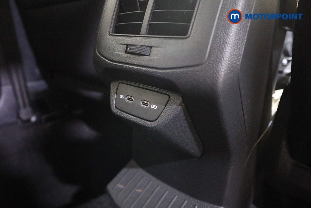 Volkswagen T-Roc Life Automatic Petrol SUV - Stock Number (1610276) - 15th supplementary image