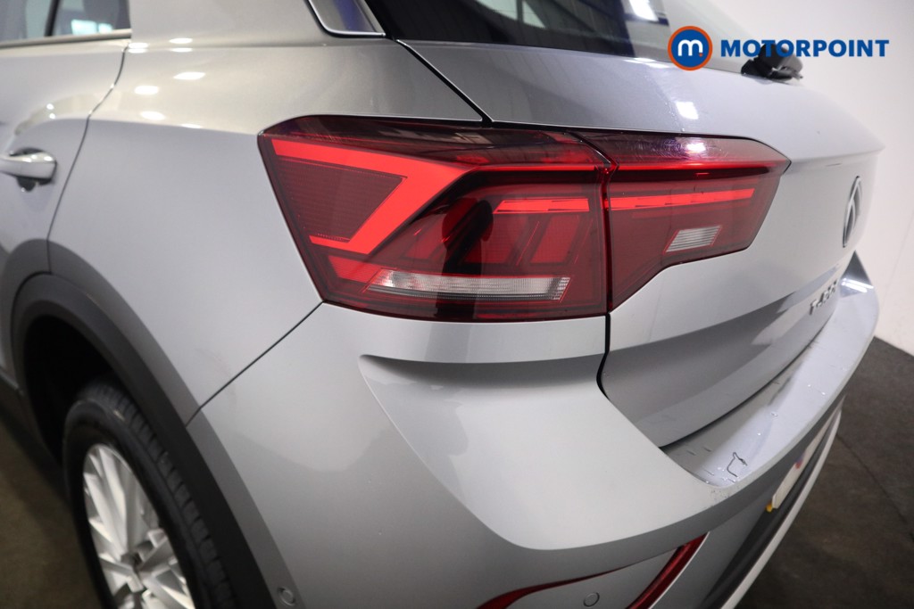 Volkswagen T-Roc Life Automatic Petrol SUV - Stock Number (1610276) - 23rd supplementary image