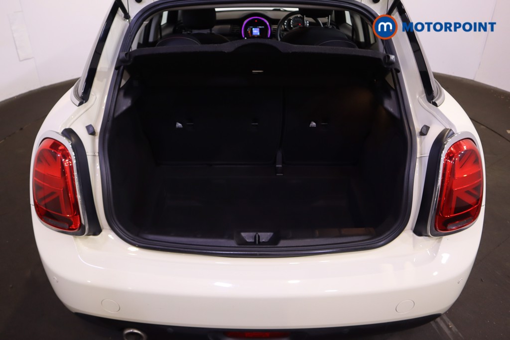 Mini Hatchback Cooper Classic Automatic Petrol Hatchback - Stock Number (1610427) - 8th supplementary image