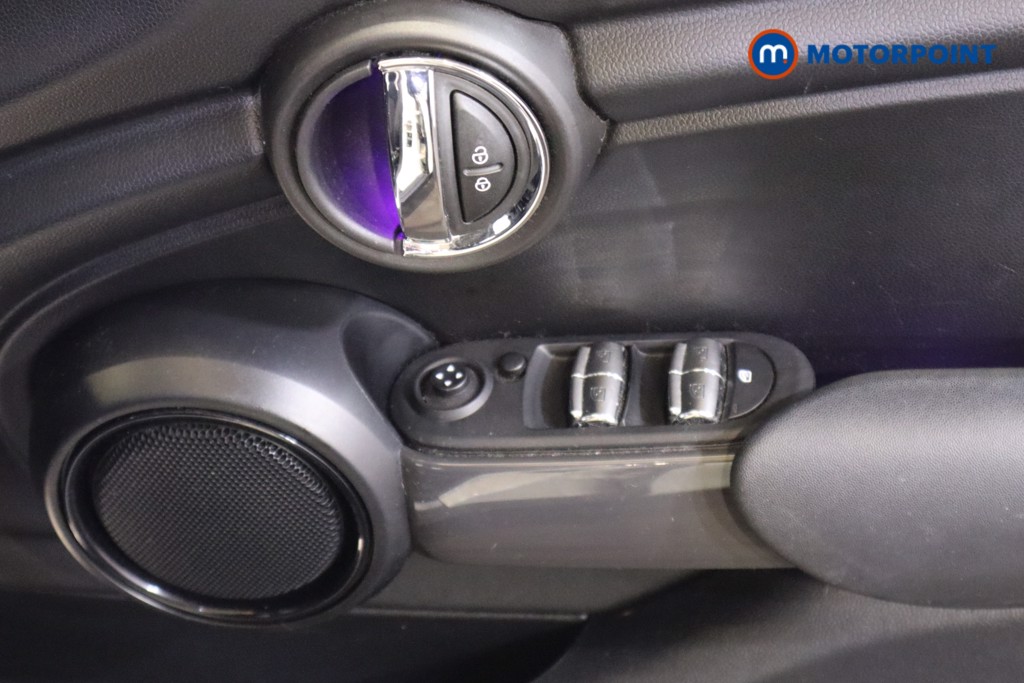 Mini Hatchback Cooper Classic Automatic Petrol Hatchback - Stock Number (1610427) - 14th supplementary image