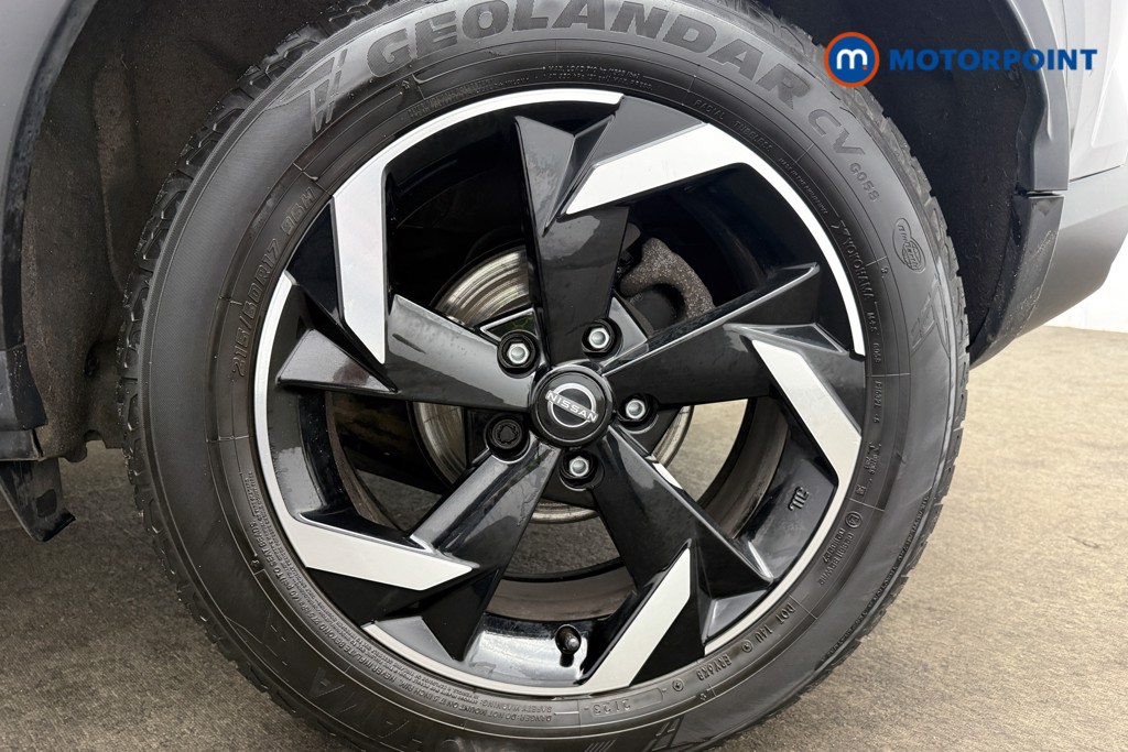 Nissan Juke N-Connecta Manual Petrol SUV - Stock Number (1610600) - 13th supplementary image