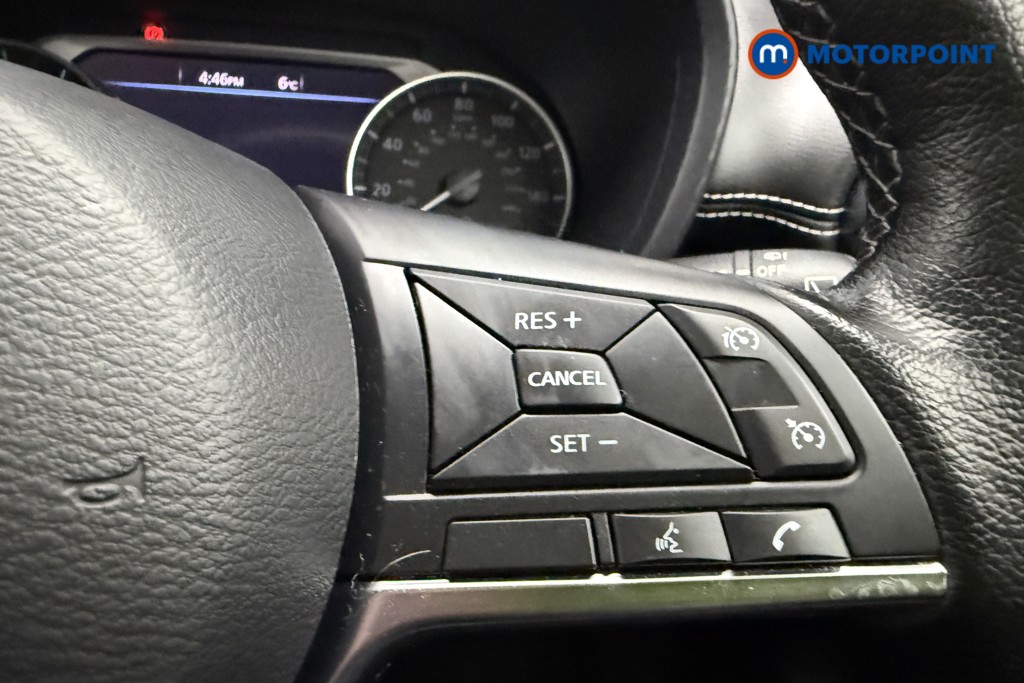 Nissan Juke N-Connecta Manual Petrol SUV - Stock Number (1610600) - 15th supplementary image