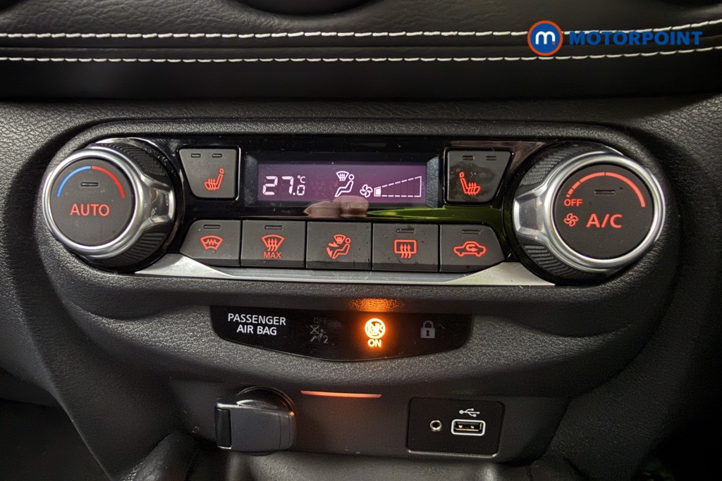 Nissan Juke N-Connecta Manual Petrol SUV - Stock Number (1610600) - 16th supplementary image