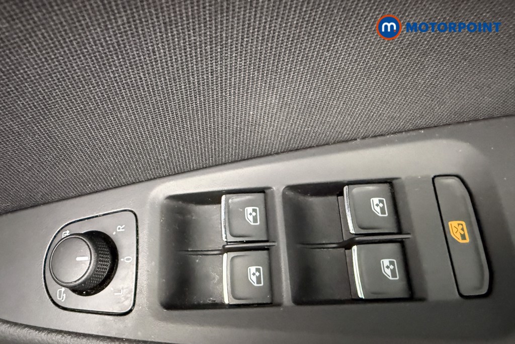 Seat Leon FR Automatic Petrol Hatchback - Stock Number (1610617) - 19th supplementary image