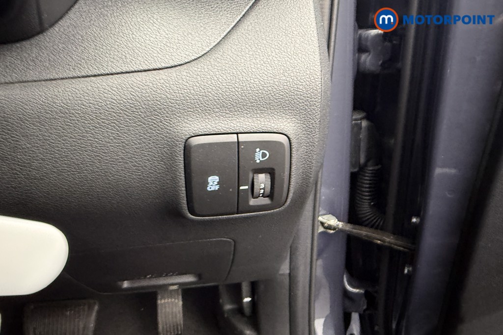 Hyundai I10 Advance Automatic Petrol Hatchback - Stock Number (1610671) - 13th supplementary image
