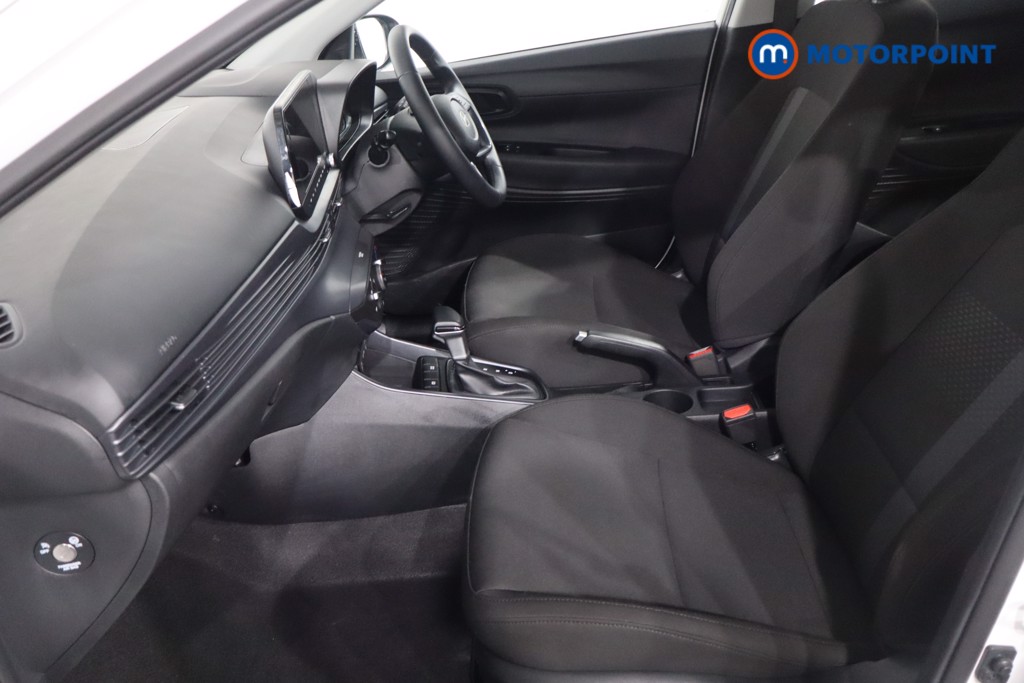 Hyundai I20 Advance Automatic Petrol Hatchback - Stock Number (1610680) - 4th supplementary image