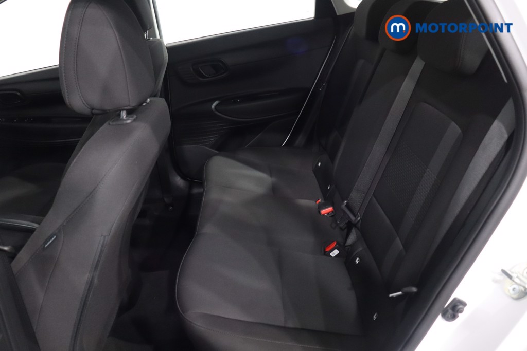 Hyundai I20 Advance Automatic Petrol Hatchback - Stock Number (1610680) - 5th supplementary image