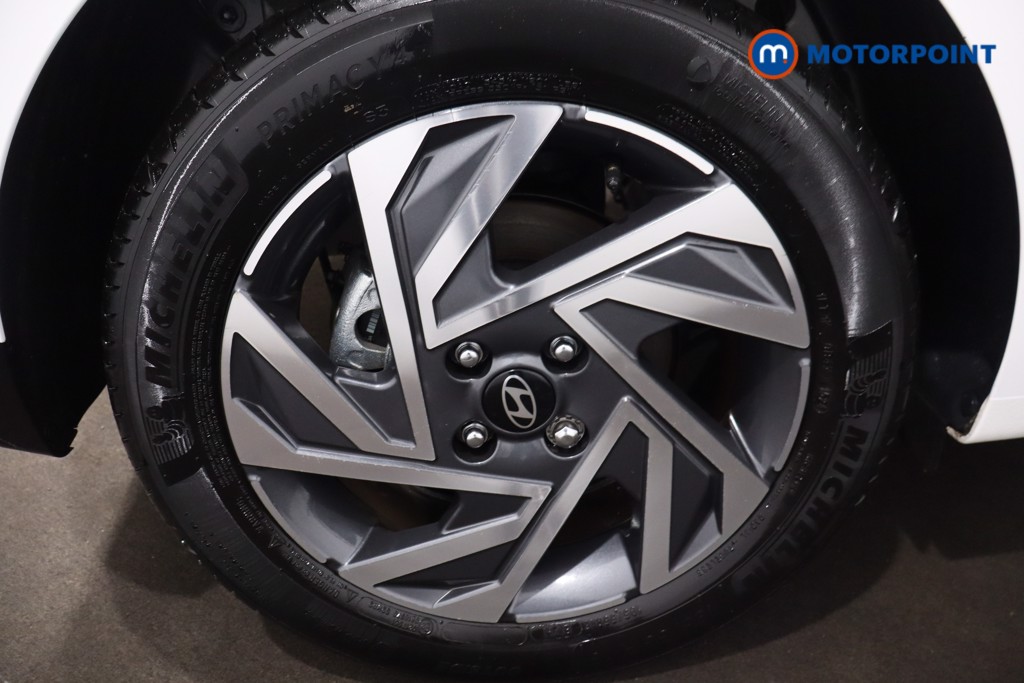 Hyundai I20 Advance Automatic Petrol Hatchback - Stock Number (1610680) - 9th supplementary image