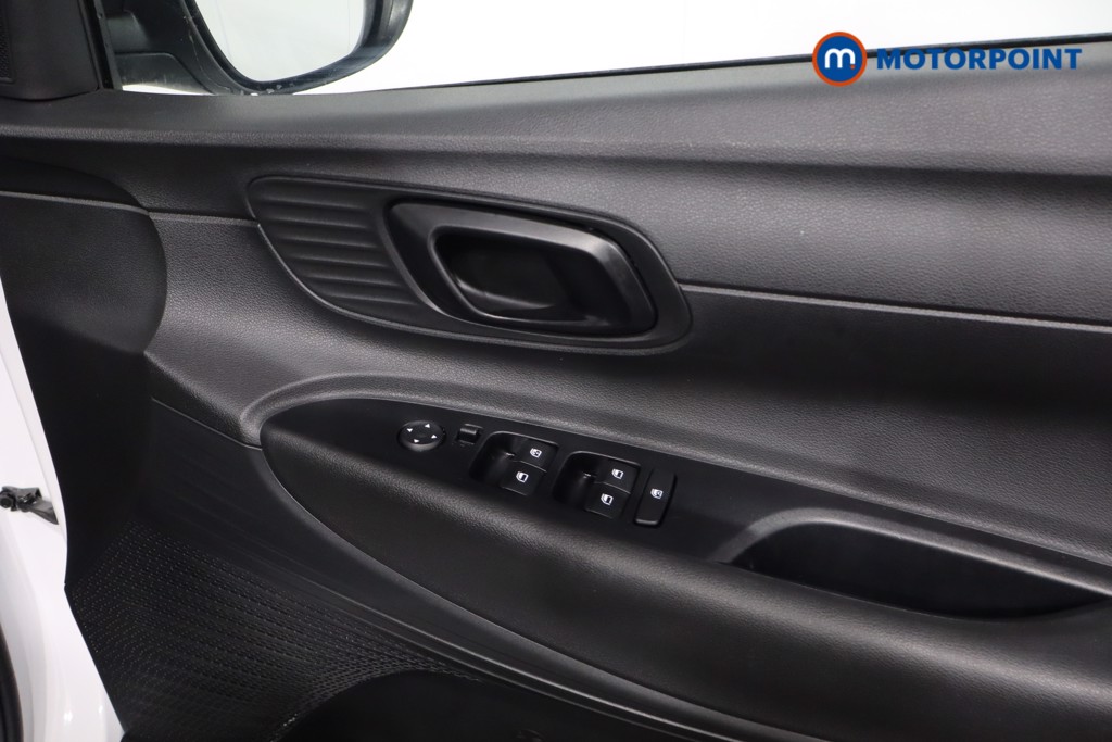 Hyundai I20 Advance Automatic Petrol Hatchback - Stock Number (1610680) - 23rd supplementary image