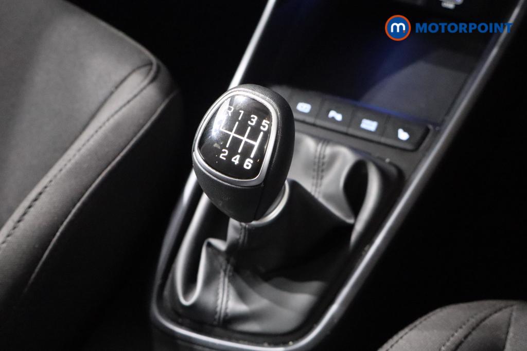 Hyundai I20 Premium Manual Petrol Hatchback - Stock Number (1610687) - 7th supplementary image
