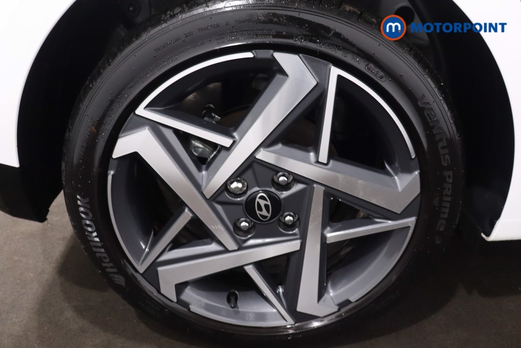 Hyundai I20 Premium Manual Petrol Hatchback - Stock Number (1610726) - 9th supplementary image